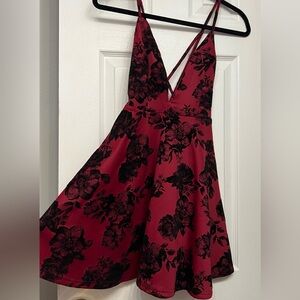Windsor Red and Black Floral Backless Dress